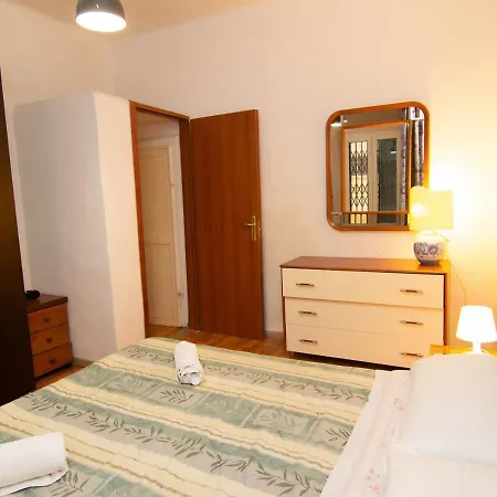 Studio Apartment Pisa